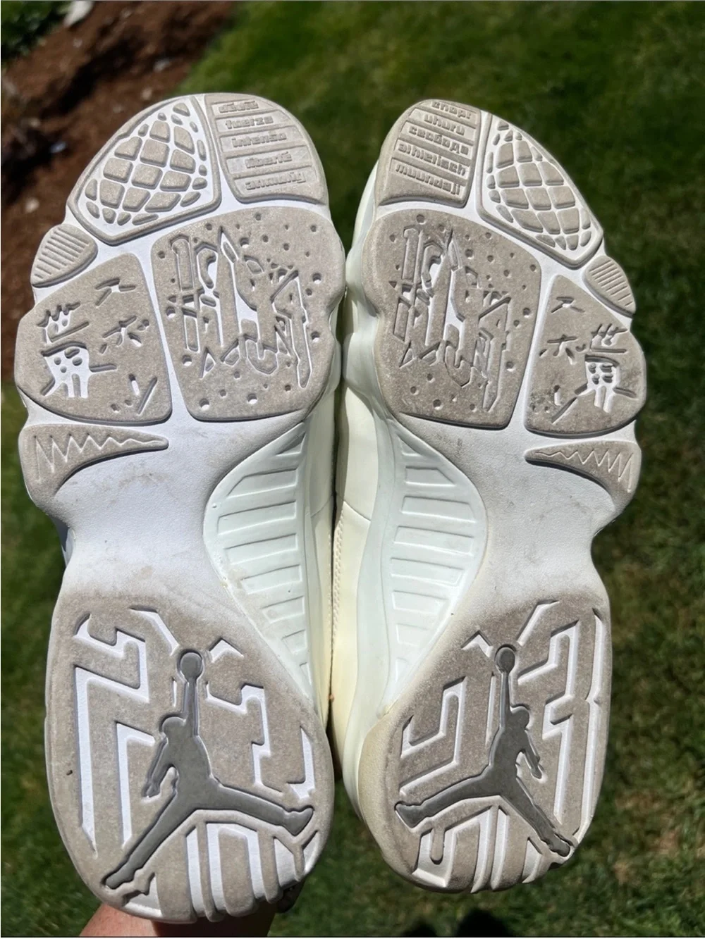 Vintage 2002 Air Jordan 9 Retro Low 